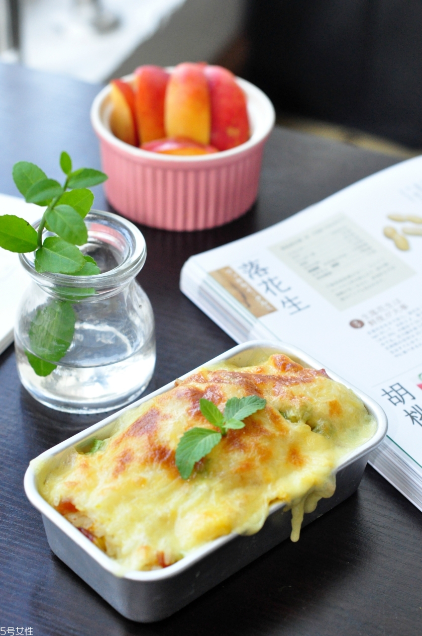 芝士焗飯要拌開(kāi)吃嗎 直接吃即可