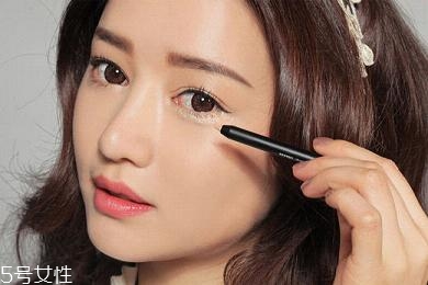 眼線液筆不出水怎么辦？畫眼線的常見誤區(qū)