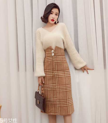 怎么挑選格子大衣？穿對(duì)了氣質(zhì)女就是你