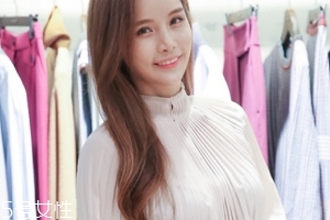 怎么選擇適合自己的襯衫？穿對(duì)了顯年輕