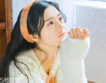 怎么選擇適合自己的襯衫？穿對(duì)了顯年輕