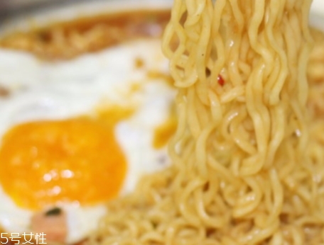 辛拉面的熱量 你還在用辛拉面減肥？