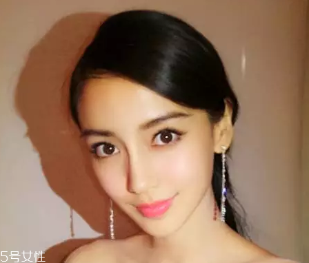 新手適合用什么顏色的陰影？中性色調(diào)最適合