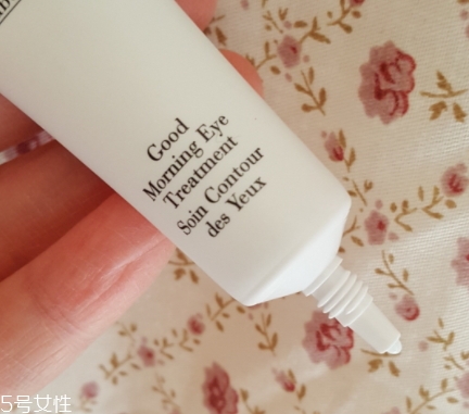 眼部凝膠什么時候用？更加推薦晚上用