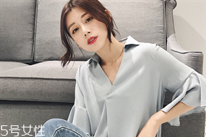 種睫毛是怎么種的？種睫毛是粘在睫毛這個位置