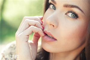 種睫毛后畫眼線怎么卸妝？睫毛種植適應(yīng)人群