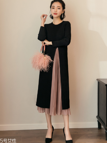 小香風連衣裙怎么搭配？給你滿滿的女人味