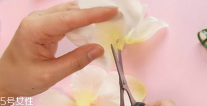 花瓣腮紅怎么做的？貌美又好用