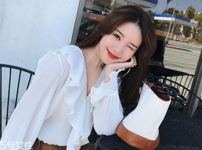 割雙眼皮后如何快速消腫？割雙眼皮正確護(hù)理比手術(shù)季節(jié)更重要