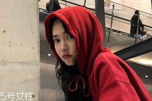 2018流行什么款式的衛(wèi)衣？這些衛(wèi)衣值得一看