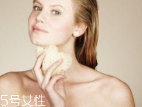 頸紋霜怎么選擇？視黃醇等成分有作用