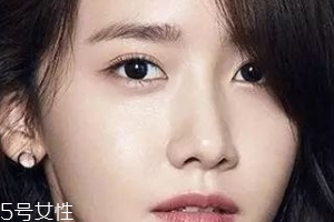 裸妝眼影怎么選？色號(hào)接近膚色