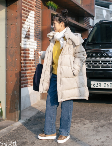 什么顏色的圍巾最百搭？這幾個顏色輕松駕馭