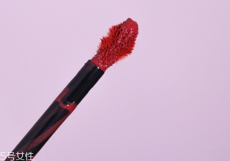 ysl圣羅蘭銀管唇釉好用嗎？蜜糖一樣水潤柔滑