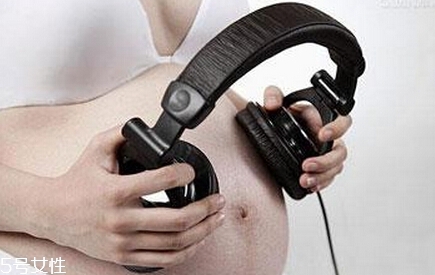 寶寶聽力多久發(fā)育完全 12個月以上 寶寶聽力多久發(fā)育完全 12個月以上