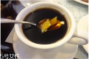 姜絲可樂真的驅(qū)風(fēng)寒嗎 姜絲可樂的神奇功效 姜絲可樂真的驅(qū)風(fēng)寒嗎 姜絲可樂的神奇功效