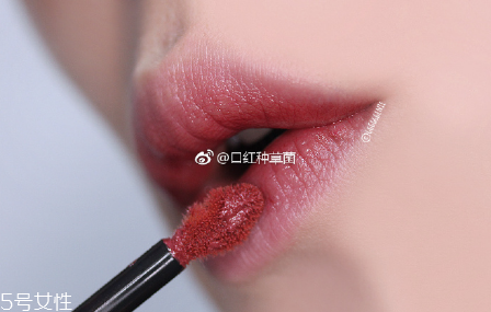 ysl圣羅蘭銀管唇釉好用嗎？蜜糖一樣水潤柔滑