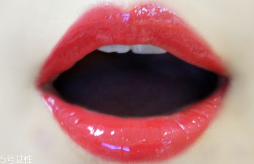 唇釉可以當(dāng)腮紅嗎？唇釉這樣涂最好看