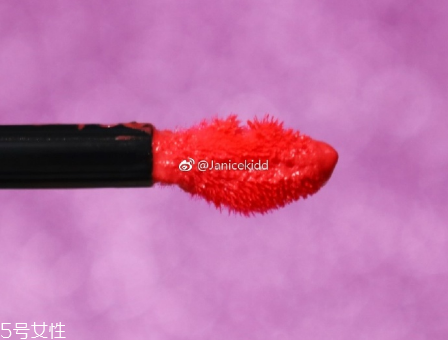 ysl圣羅蘭銀管唇釉好用嗎？蜜糖一樣水潤柔滑