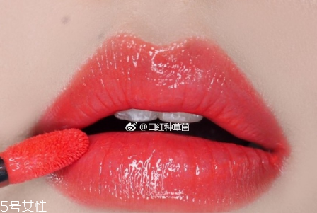 ysl圣羅蘭銀管唇釉好用嗎？蜜糖一樣水潤柔滑