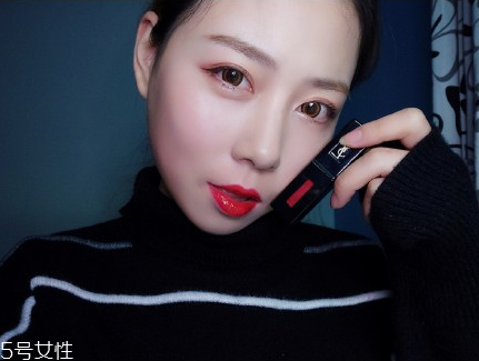 ysl圣羅蘭黑管唇釉哪個顏色好看？持久度加分