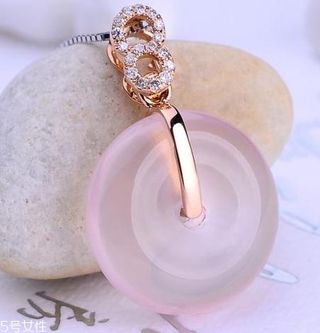 芙蓉石是粉水晶嗎？原來(lái)它們是這樣的關(guān)系