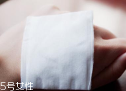 化妝棉能涂抹防曬霜嗎？上妝更均勻