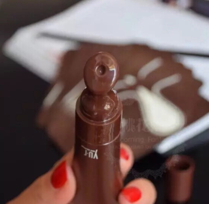 鼻貼的使用方法 撕拉式涂抹式三部曲式鼻貼用法不同 鼻貼的使用方法 撕拉式涂抹式三部曲式鼻貼用法不同