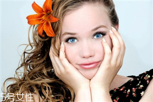 睫毛長到眼睛里怎么辦？睫毛是毛發(fā)中壽命最短的