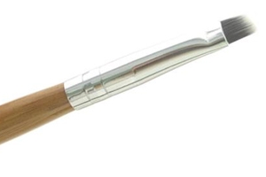 新買的眉粉刷有騷味是怎么回事？羊毛質(zhì)地正常現(xiàn)象