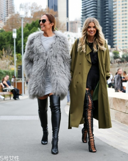 灰色皮草怎么搭配？這樣就能輕松駕馭