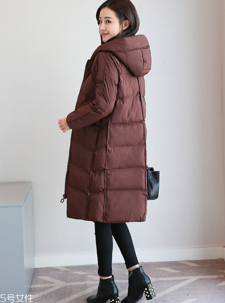 小個(gè)子女生適合什么款式棉服？打造冬日浪漫情緣