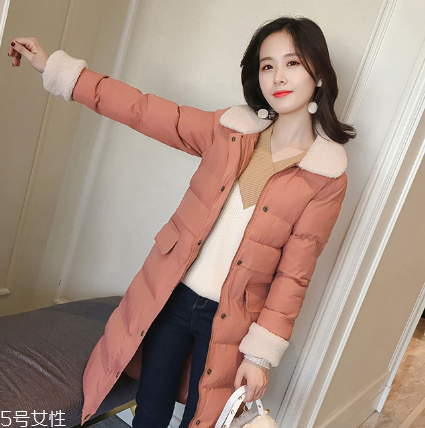 小個(gè)子女生適合什么款式棉服？打造冬日浪漫情緣