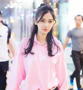 劉海尷尬期怎么弄好看 3招輕松解決 劉海尷尬期怎么弄好看 3招輕松解決