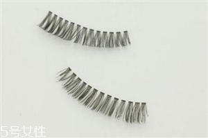 長期佩戴假睫毛有什么危害？適當(dāng)給眼周肌膚放個(gè)假