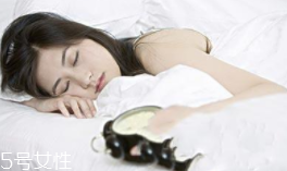 哪些人不能朝左睡覺？有心病人群