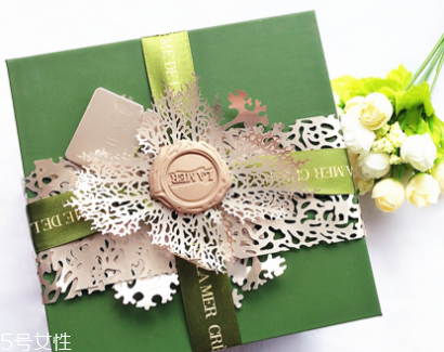 LA MER修護精華露孕媽能用嗎？適合產后去皺