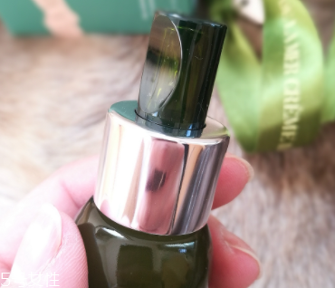 海藍之謎去皺精華用多久能見效？至少3個月