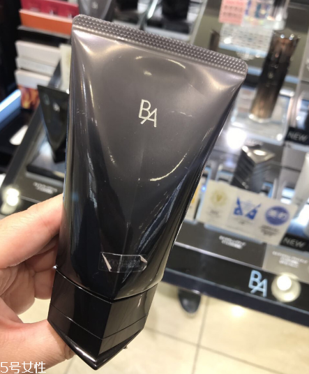 pola黑ba洗面奶好用嗎？挑不出毛病的一款洗面奶