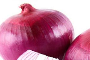 洋蔥怎么吃功效最好？需要泡一泡