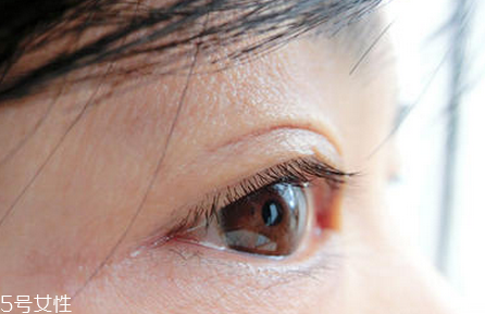 睫毛增長(zhǎng)液哪個(gè)牌子效果好？增長(zhǎng)眼睫毛的有效方法