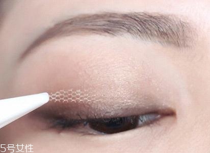 蕾絲雙眼皮貼好用嗎？蕾絲雙眼皮貼教程