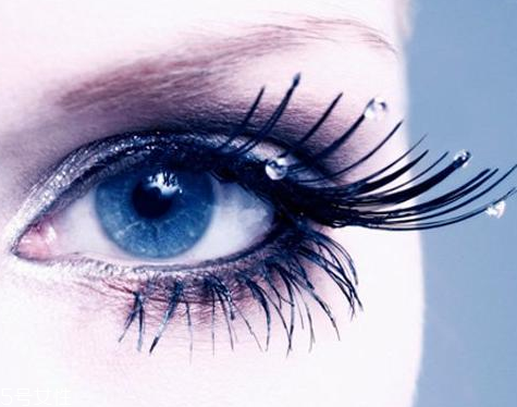 睫毛膏保質(zhì)期一般是多久？過期的睫毛膏還能這樣用