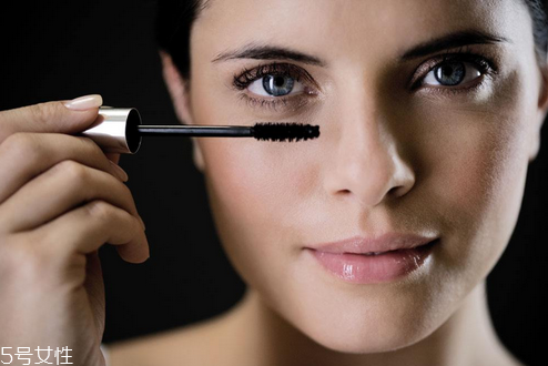 防水睫毛膏哪個(gè)牌子好用？出門(mén)約會(huì)必備神器