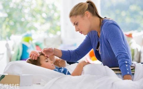 銀耳紅棗湯發(fā)燒能喝嗎 不建議食用