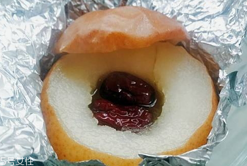 烤箱烤梨多長時(shí)間 烤箱烤梨的時(shí)間和溫度 烤箱烤梨多長時(shí)間 烤箱烤梨的時(shí)間和溫度