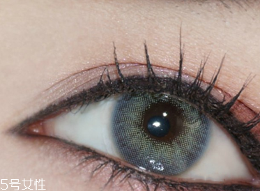 怎樣讓睫毛變長變翹？下眼線還可以畫出來