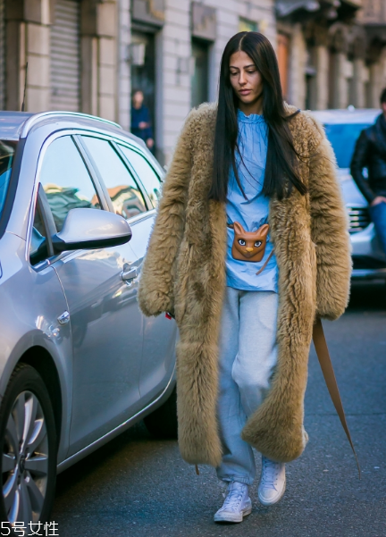 x型腿穿什么褲子好看？輕松教你打造完美腿型