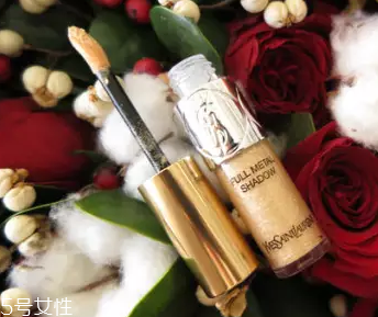 百搭香檳玫瑰妝怎么化妝？拜年妝詳細(xì)教程