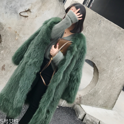 皮草可以用洗發(fā)水洗嗎？皮草最好不要水洗